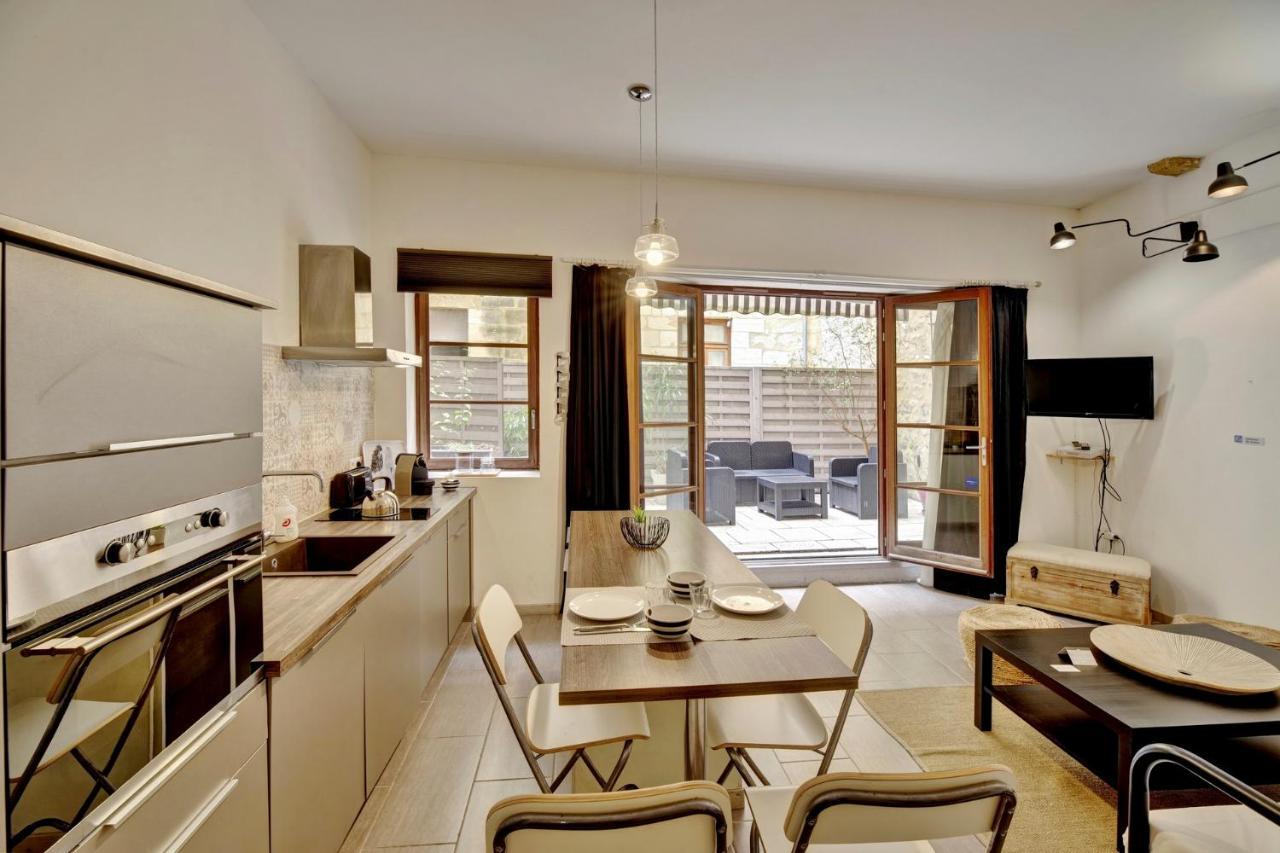 L'Atelier D'Auguste - Terrasse En Plein Coeur De Bordeaux Apartment ภายนอก รูปภาพ